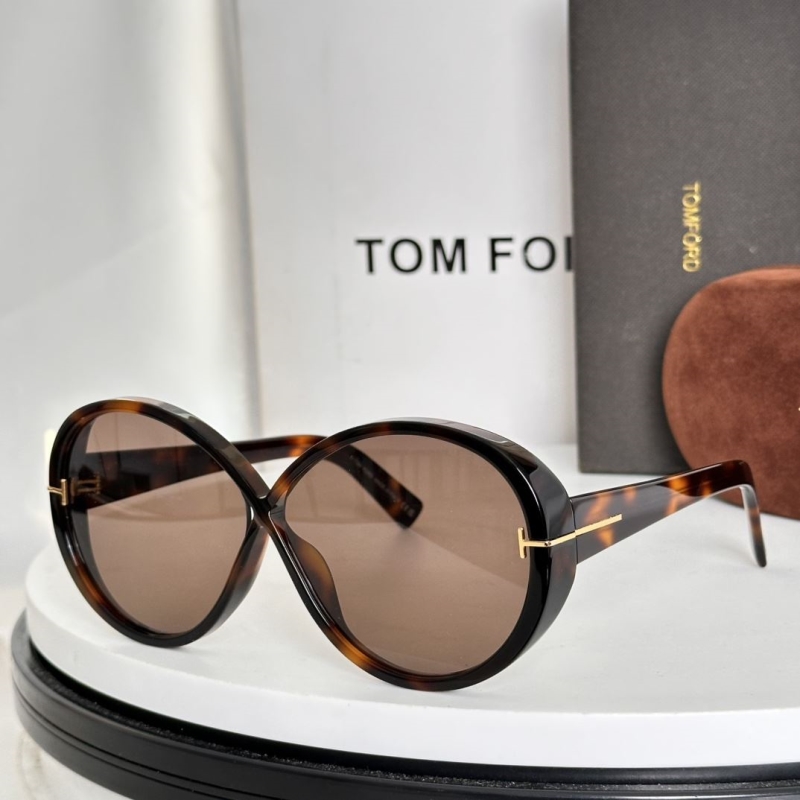 TOM FORD